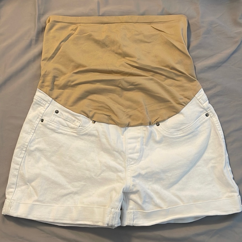 Signature by Levi Strauss & Co. Women's Maternity Shorts